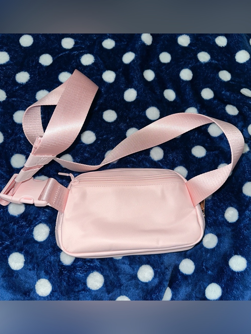 Lululemon Everywhere Belt Bag 1L Pink Pearl - Picture 3 of 4